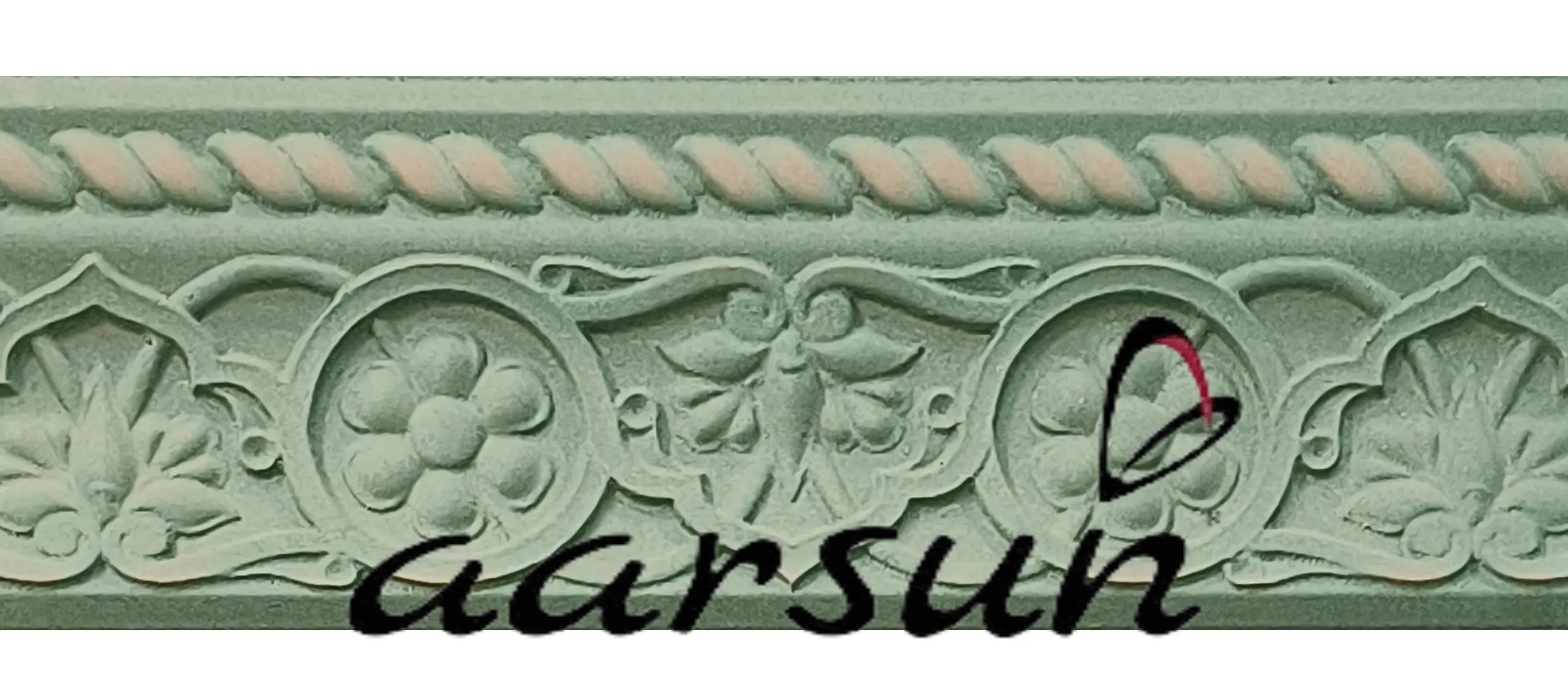Exclusive Design Corner Moulding